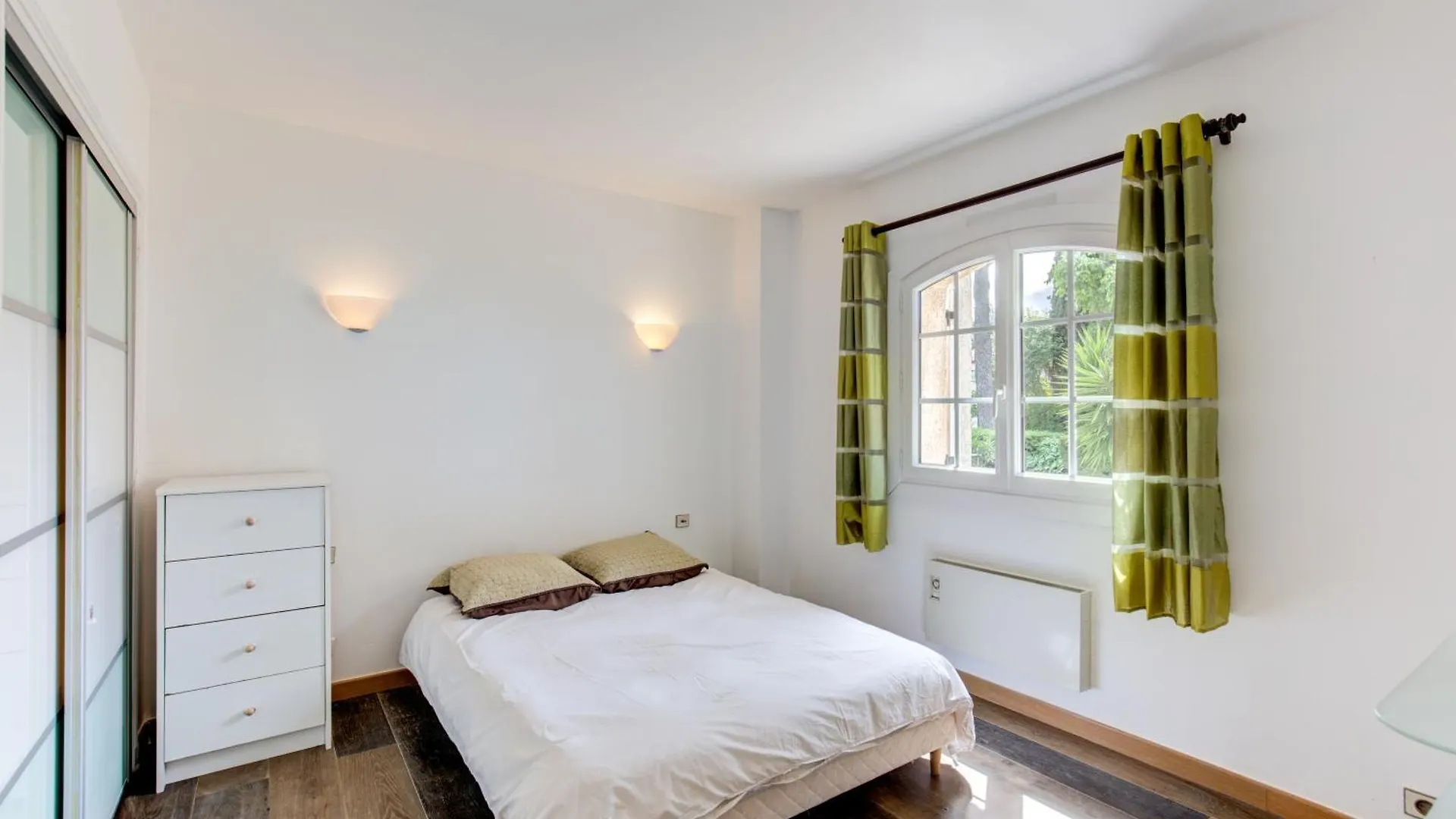 Villa In Antibes Domain With Tennis And Pools 0*,