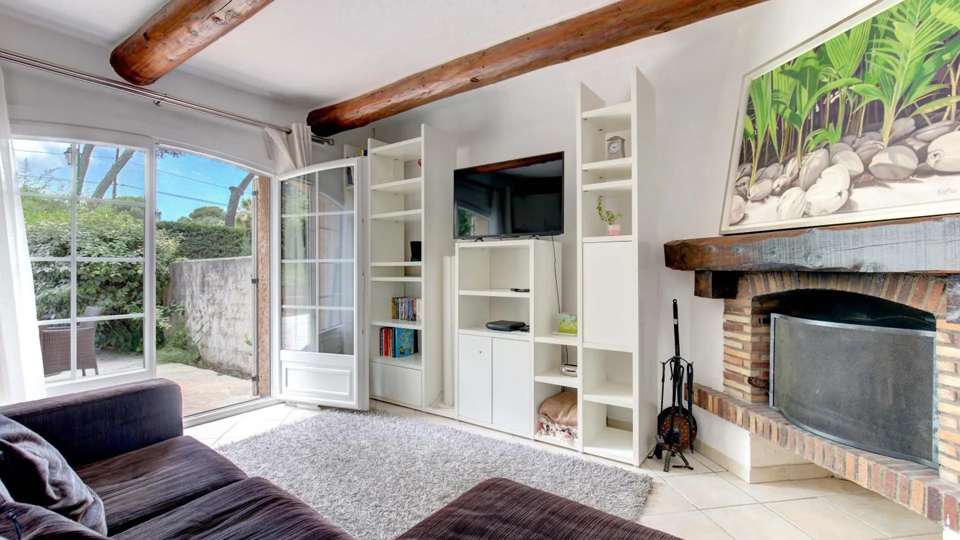 Villa In Antibes Domain With Tennis And Pools France