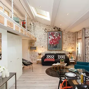 Appartamento Superbe Loft Vieil, Antibes